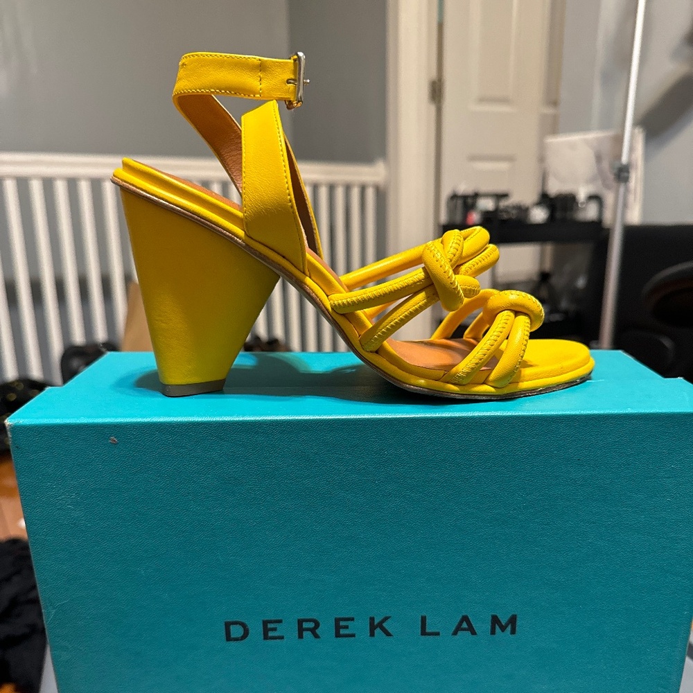 Yellow leather sandals